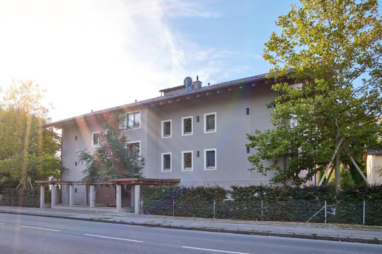 City Suites Murnau ムルナウ・アム・スタッフェルゼー エクステリア 写真
